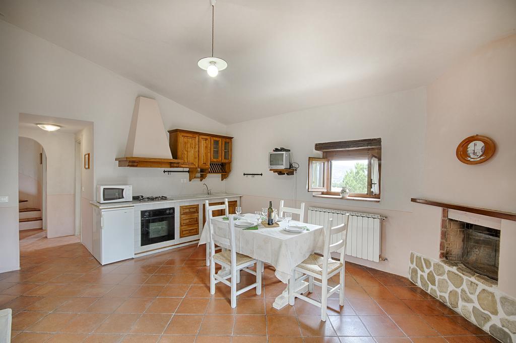 Borgo Romena Hotel Pratovecchio Room photo